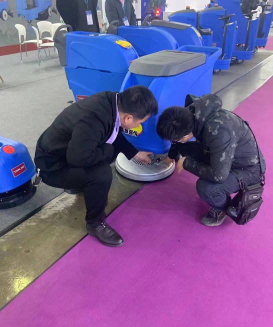 中卫小型电动洗地机是否适合用于环卫保洁