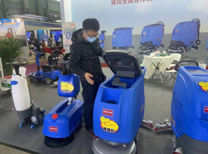 中卫坦洁洗地机公司致力于电动洗地机的生产、销售和服务百家